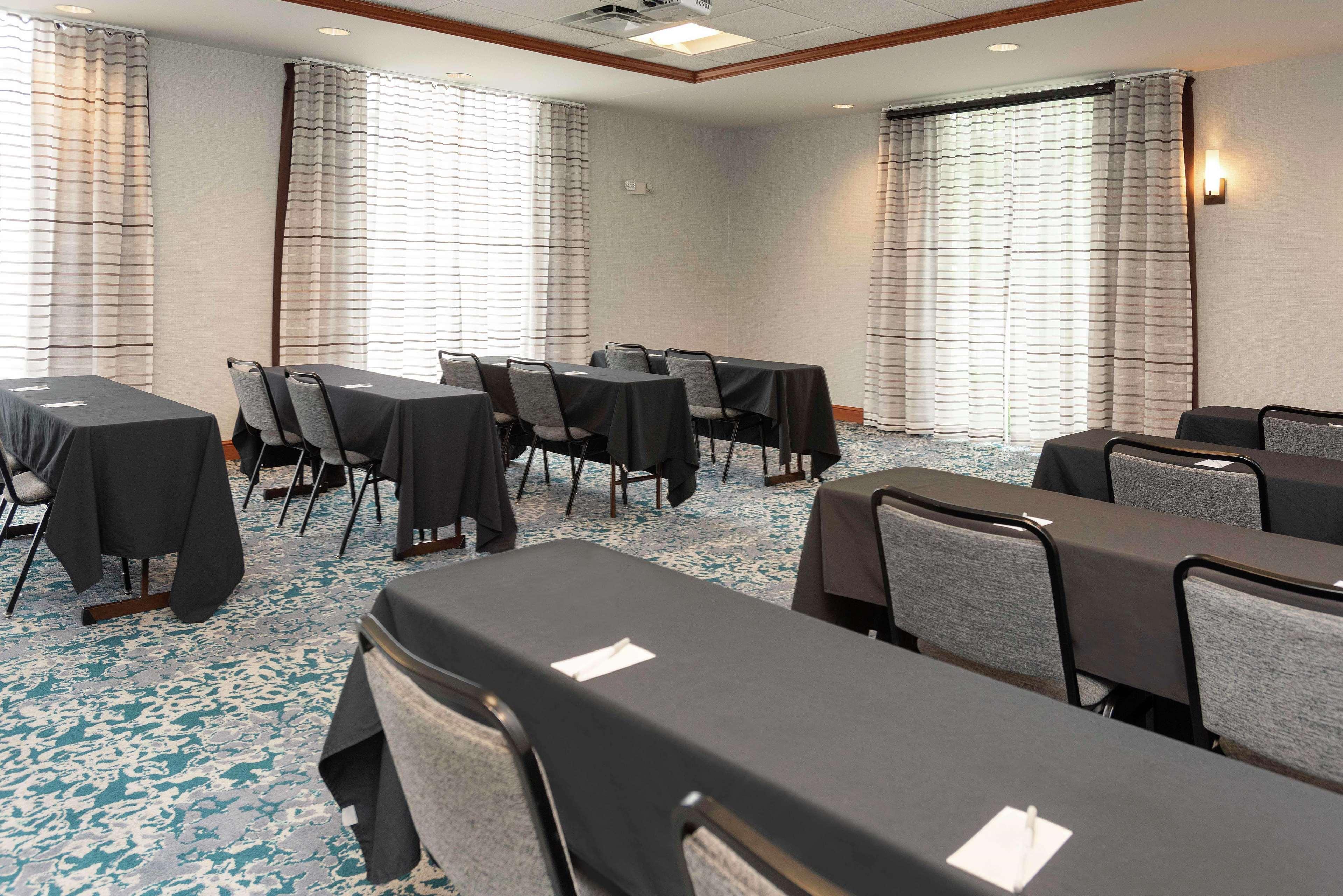 Hilton Garden Inn Schaumburg Dış mekan fotoğraf