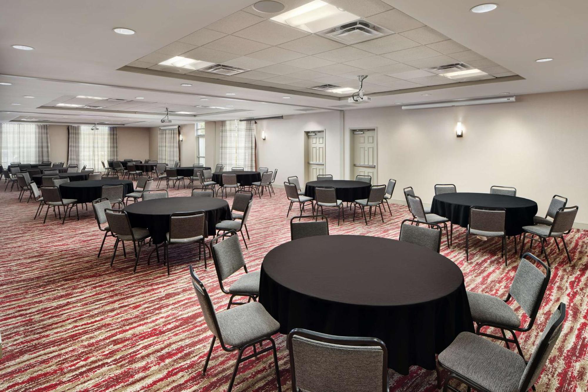 Hilton Garden Inn Schaumburg Dış mekan fotoğraf