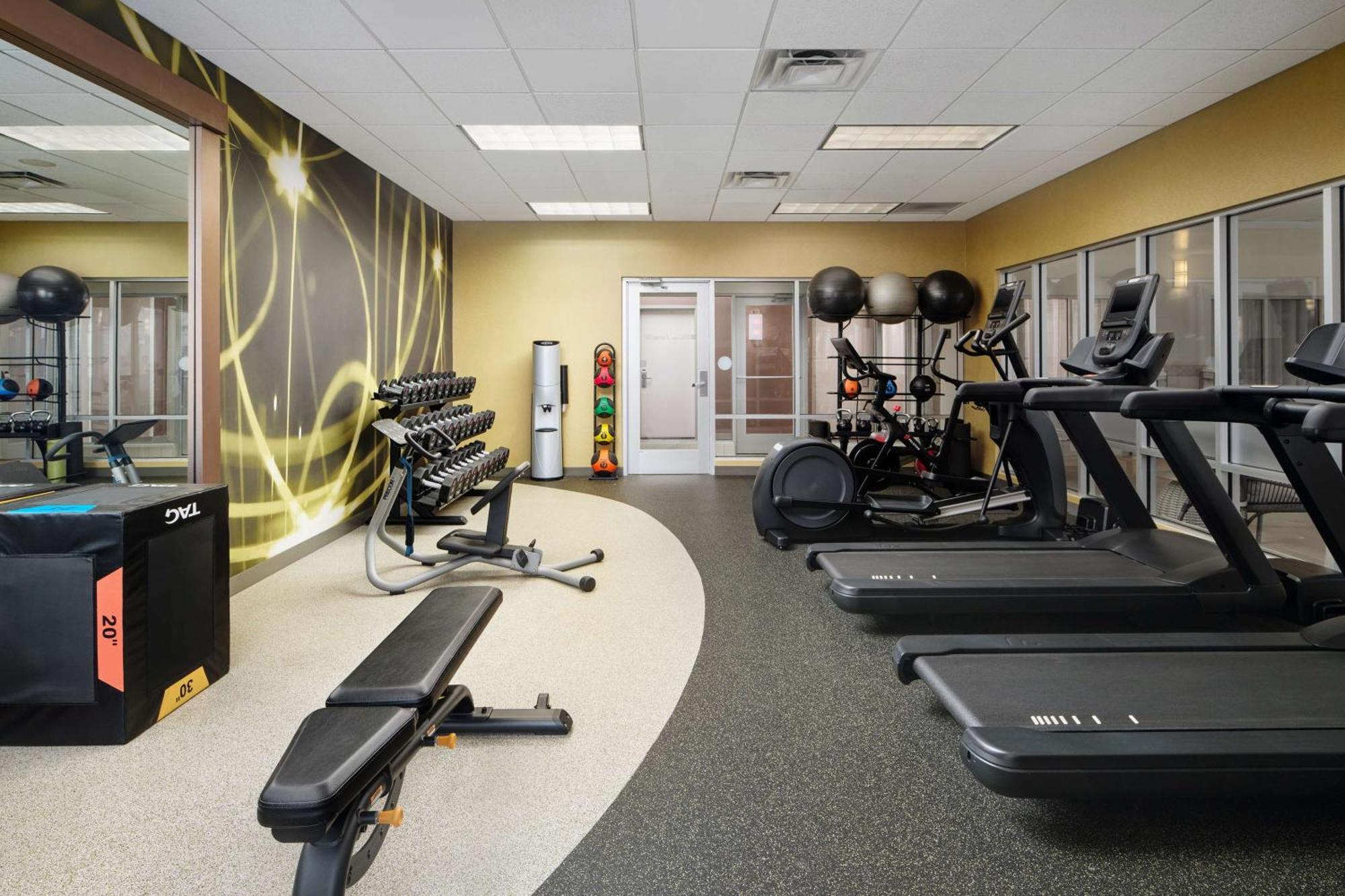 Hilton Garden Inn Schaumburg Dış mekan fotoğraf