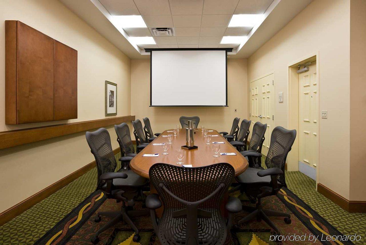 Hilton Garden Inn Schaumburg Konforlar fotoğraf